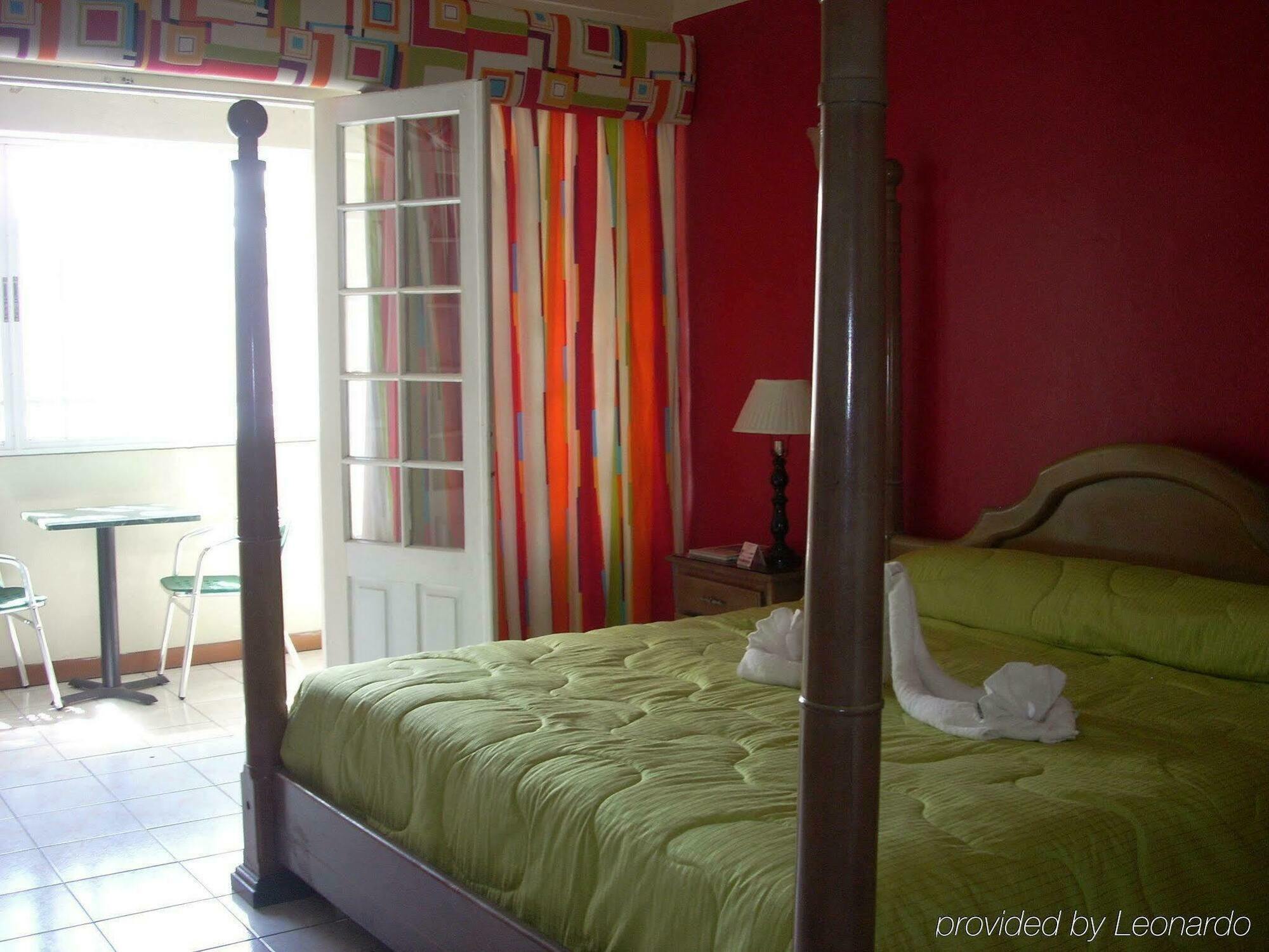 Village Hotel Ocho Rios Værelse billede
